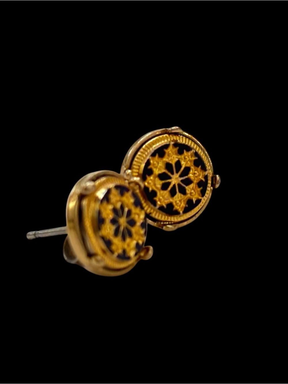 Firm Price Vintage estate sale  Floral Filigree Stud Earrings -small. Gorgeous.